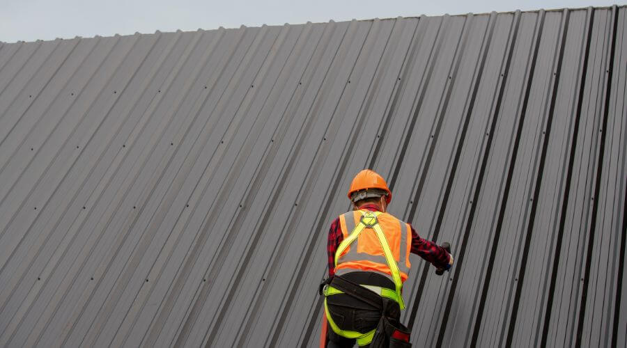 Expert Emergency Roof Repairs services in Hauppauge, NY